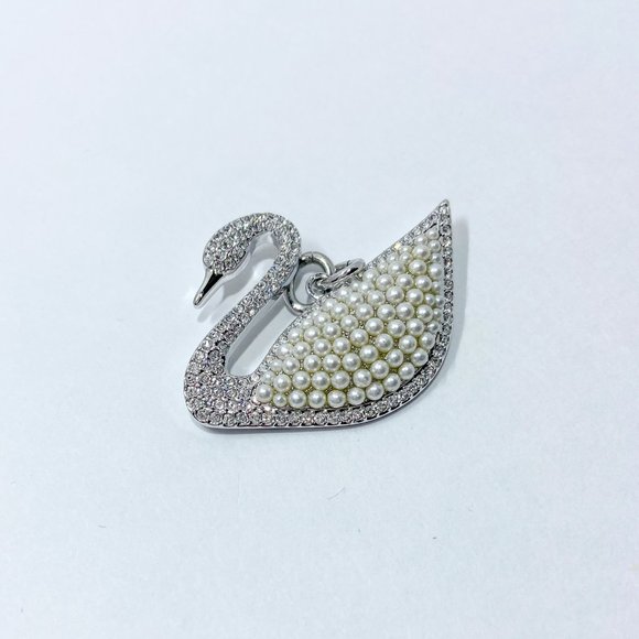 Genuine Swarovski Classic Iconic Swan Pendant With Pearls *No Chain/Pendant Only - Picture 1 of 5